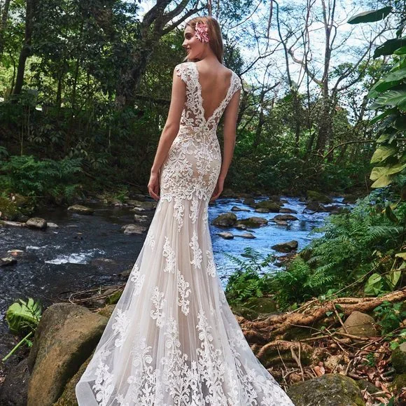 Avery by Calla Blanche 🤍👰🏼‍♀️ SIZE 12